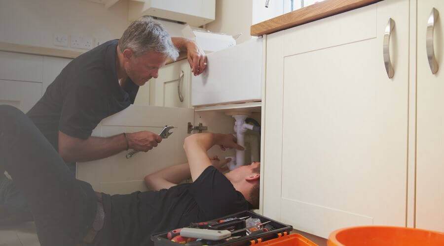 Professional burst pipe repair services in Goliad, TX